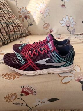 Brooks Running Sneaker in Purple, Pink & Navy